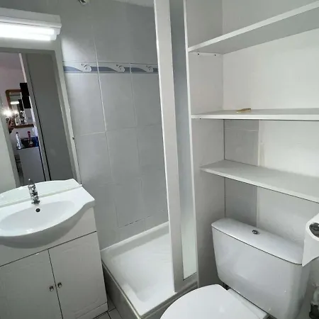 Apartment 2 Pieces Avec Piscine Et Parking, A 300m De La Plage, Animaux Acceptes - Richelieu - Fr-1-702-32 *